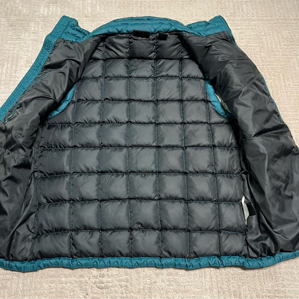 Marmot Ajax Down Puffer Vest Men’s Medium - Picture 2 of 8